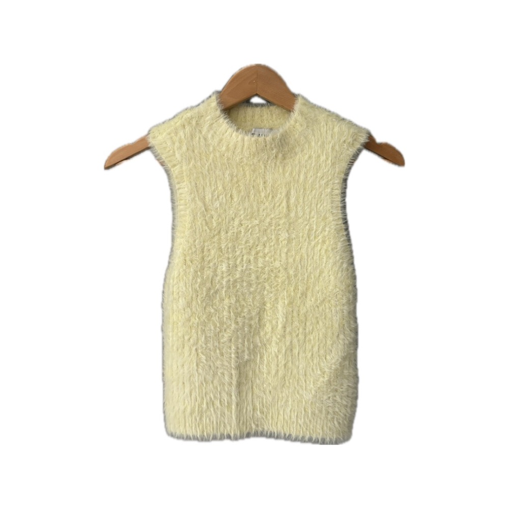 Baby yellow sleeveless sweater